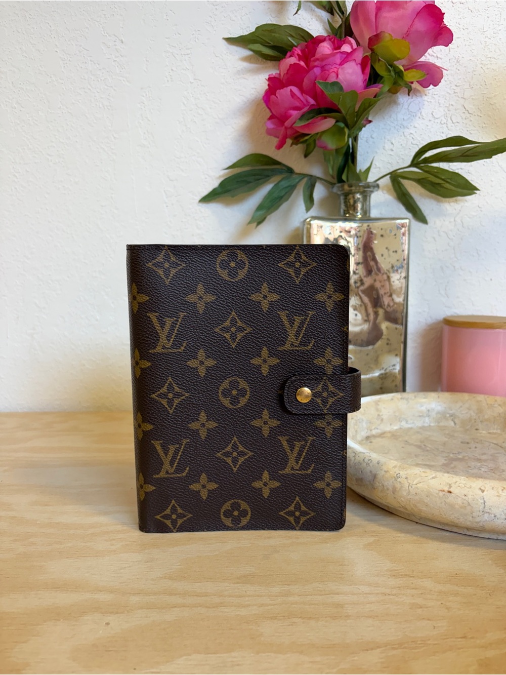 Authentic Louis Vuitton Monogram Agenda MM Notebook Cover